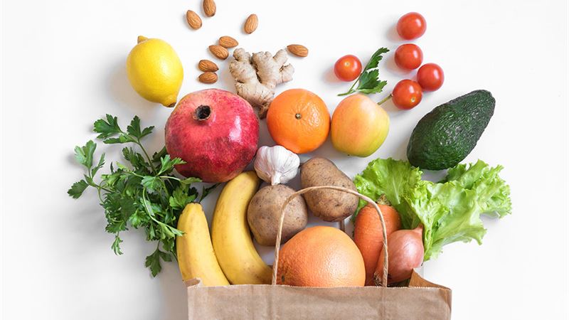 Top 8 Nutritional Picks to Support Lung Health and Reduce Cancer Risks