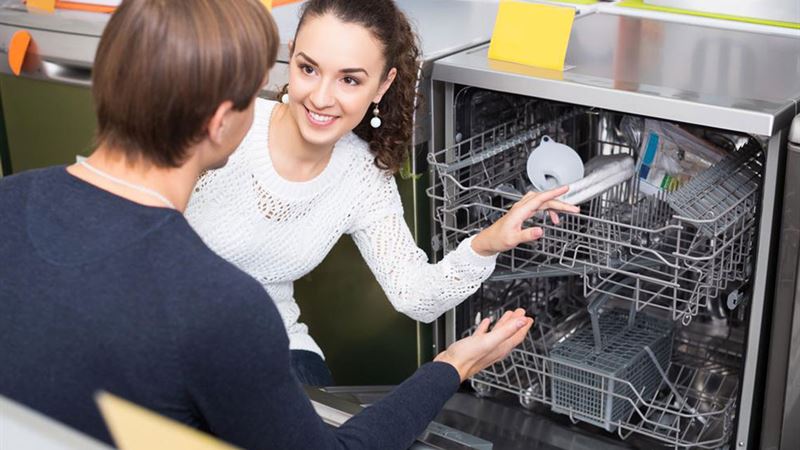 Essential Tips to Consider Before Purchasing a Dishwasher for Your Kitchen